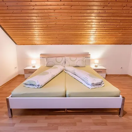 Ferienwohnungen Haus Birgit Gunzgen Extérieur photo